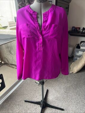 Old Navy Fuchsia Long-Sleeve Henley Blouse